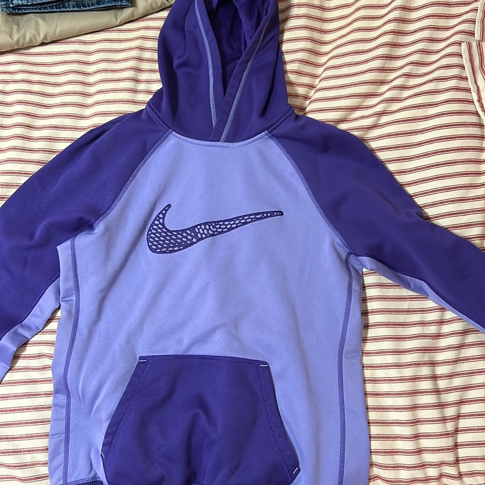 Nike youth medium hoodie-girls